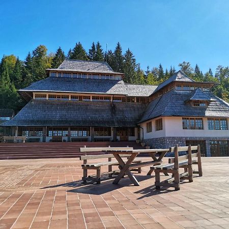 Готель Carobni Breg Мокра Гора Екстер'єр фото